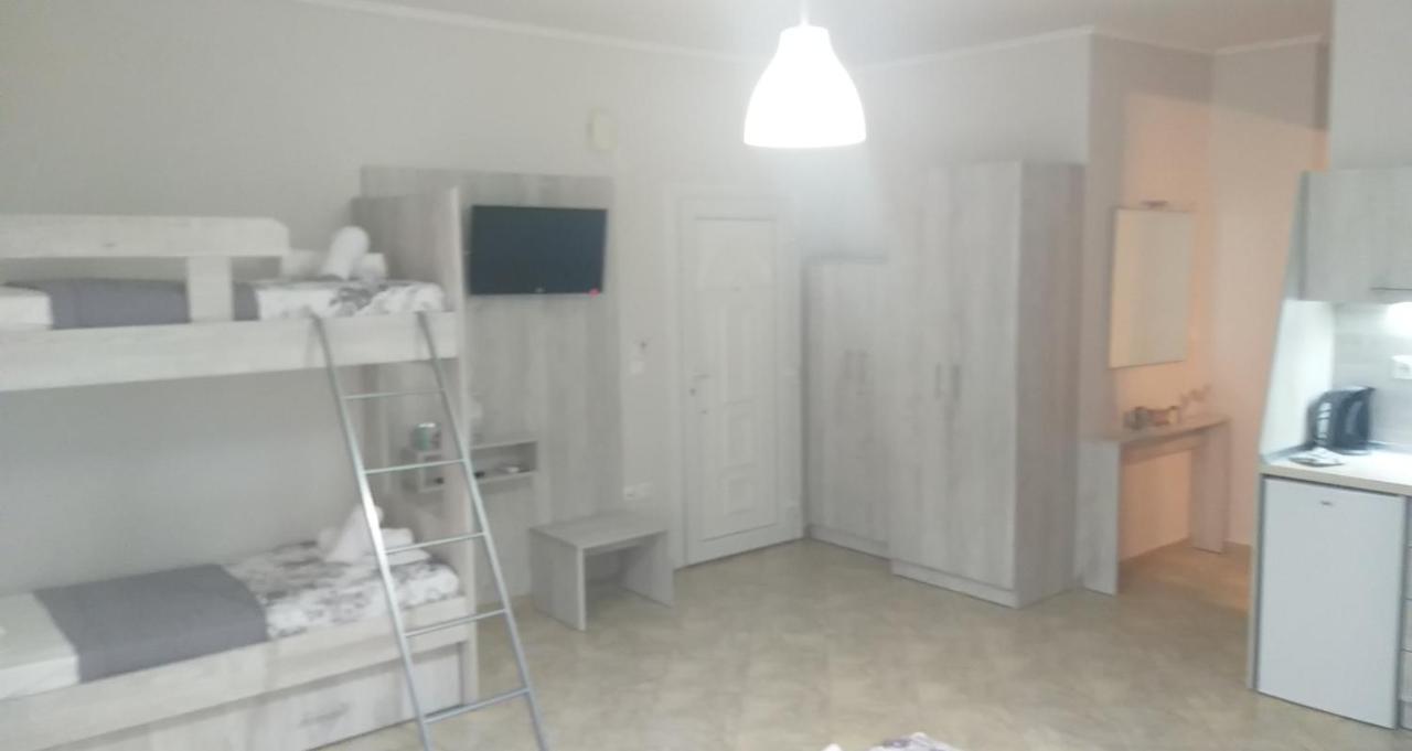 Studio Garden Apartment Nea Kallikrateia Luaran gambar